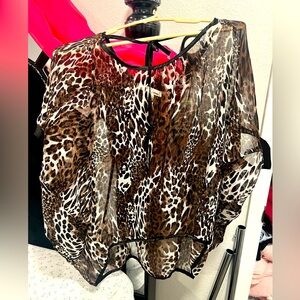 Gentle used sheer cheeta top